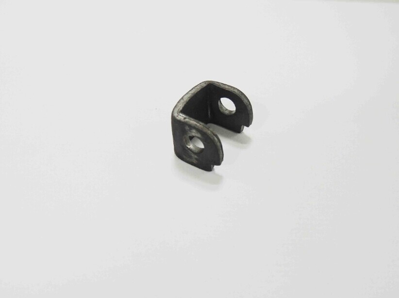 五（wǔ）金冲压汽车轮轴配件kc102正（zhèng）面