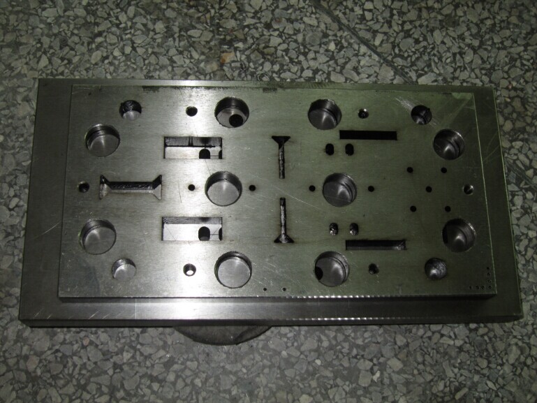 五金冲压模具（jù）kc106