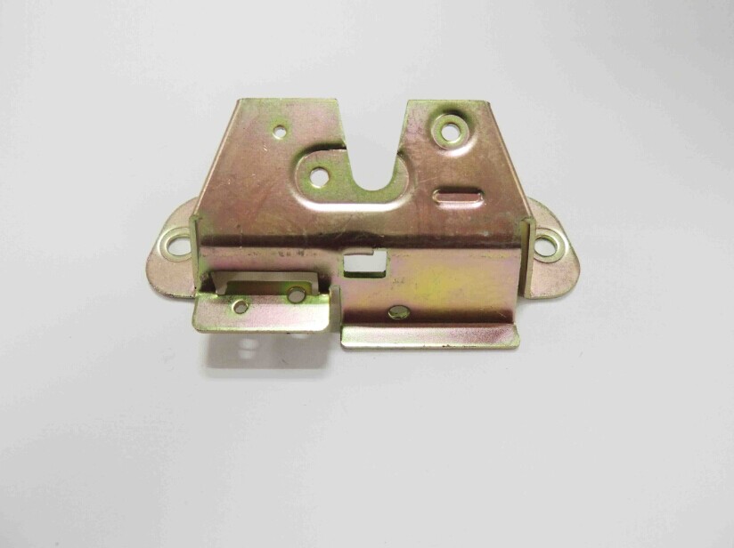 汽车（chē）五金冲压件加工过程中出现常见问题的原因有（yǒu）哪些?