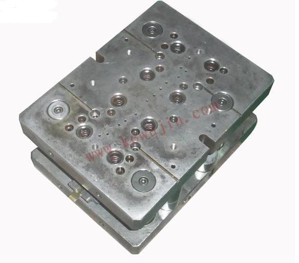 五金冲压模具出现爆裂问题，模具（jù）设计需要注意哪些（xiē）问题?